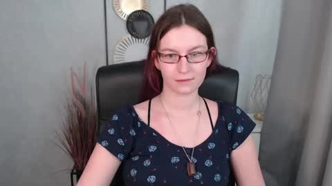Snapshot of emma_lust94 chatting on January 2025 01:13:02 PM emma online show from January 2025 01:13:02 PM