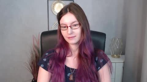 Snapshot of emma_lust94 chatting on January 2025 10:07:02 AM emma online show from January 2025 10:07:02 AM