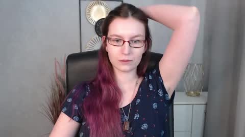 Snapshot of emma_lust94 chatting on January 2025 01:11:01 PM emma online show from January 2025 01:11:01 PM