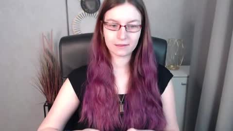 Snapshot of emma_lust94 chatting on January 2025 07:03:01 AM emma online show from January 2025 07:03:01 AM