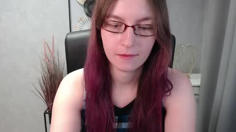 Snapshot of emma_lust94 chatting on January 2025 10:19:01 AM emma online show from January 2025 10:19:01 AM