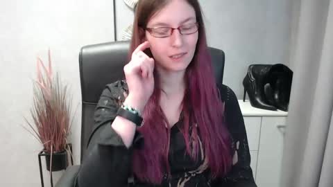 Snapshot of emma_lust94 chatting on February 2025 10:37:02 AM emma online show from February 2025 10:37:02 AM