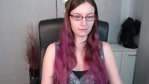 Snapshot of emma_lust94 chatting on February 2025 01:06:01 PM emma online show from February 2025 01:06:01 PM