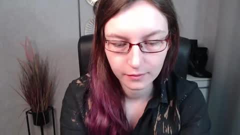 Snapshot of emma_lust94 chatting on February 2025 09:31:01 AM emma online show from February 2025 09:31:01 AM