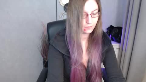 Snapshot of emma_lust94 chatting on October 2025 05:36:02 AM emma online show from October 2025 05:36:02 AM