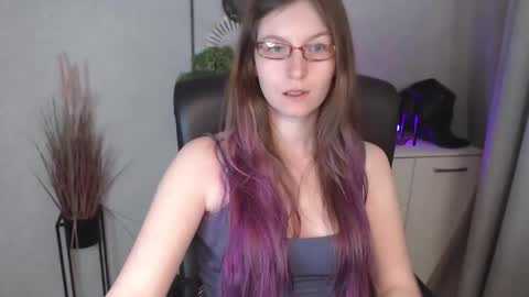 Snapshot of emma_lust94 chatting on October 2025 06:48:01 AM emma online show from October 2025 06:48:01 AM