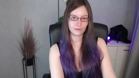 Snapshot of emma_lust94 chatting on November 2025 06:58:01 AM emma online show from November 2025 06:58:01 AM