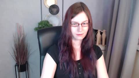Snapshot of emma_lust94 chatting on March 2026 06:28:02 AM emma online show from March 2026 06:28:02 AM
