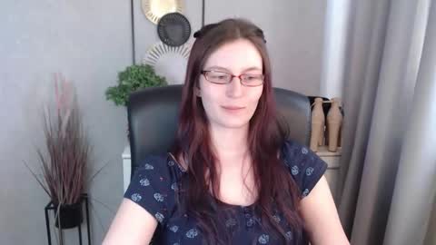 Snapshot of emma_lust94 chatting on March 2026 02:01:02 PM emma online show from March 2026 02:01:02 PM