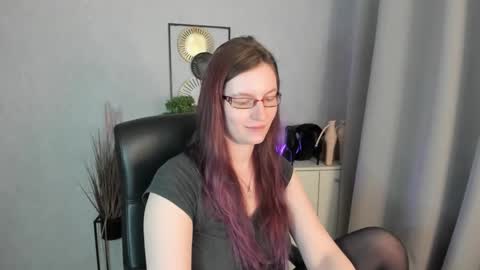 Snapshot of emma_lust94 chatting on March 2026 05:36:01 PM emma online show from March 2026 05:36:01 PM