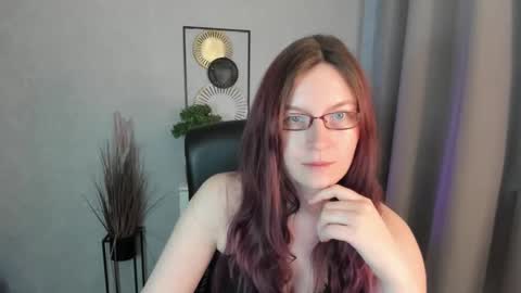 Snapshot of emma_lust94 chatting on April 2026 05:27:01 AM emma online show from April 2026 05:27:01 AM