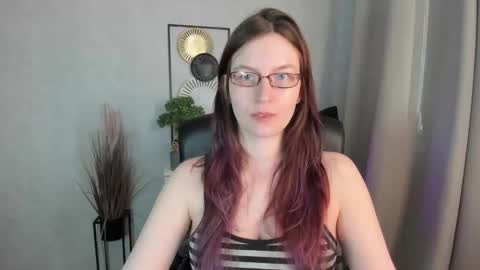 Snapshot of emma_lust94 chatting on April 2026 12:05:02 PM emma online show from April 2026 12:05:02 PM