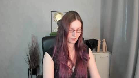 Snapshot of emma_lust94 chatting on April 2026 06:07:02 AM emma online show from April 2026 06:07:02 AM