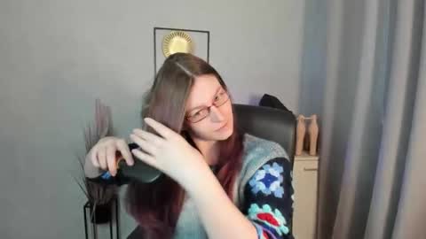 Snapshot of emma_lust94 chatting on April 2026 06:05:02 AM emma online show from April 2026 06:05:02 AM