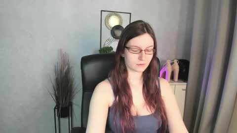 Snapshot of emma_lust94 chatting on May 2026 05:37:01 AM emma online show from May 2026 05:37:01 AM