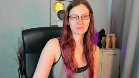 Snapshot of emma_lust94 chatting on May 2026 05:35:01 AM emma online show from May 2026 05:35:01 AM