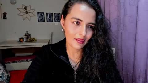  emma luxy online show from April 2026 05:40:02 AM