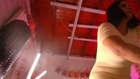 Snapshot of emma_madison_ chatting on October 2025 11:55:02 AM emma online show from October 2025 11:55:02 AM