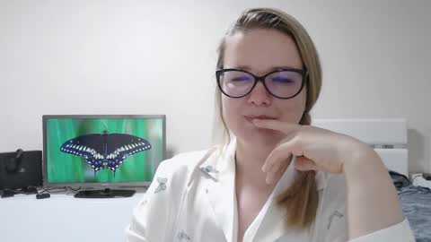 emma_misty_ online show from February 2026 08:52:01 PM