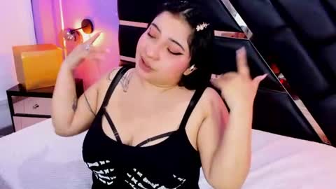 Emma Monserratt online show from July 2026 11:25:02 AM