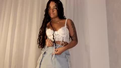 Emma Morgann online show from February 2025 11:15:01 AM