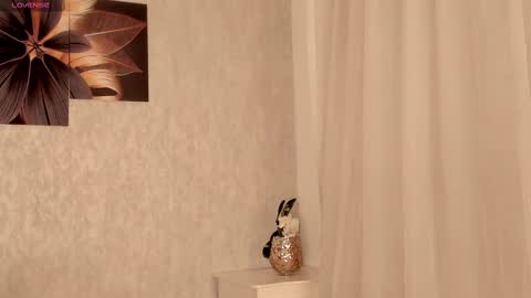 Emma Morgann online show from February 2025 02:41:01 PM