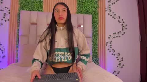 Snapshot of emma_nmm chatting on February 2026 03:51:01 PM Emma online show from February 2026 03:51:01 PM