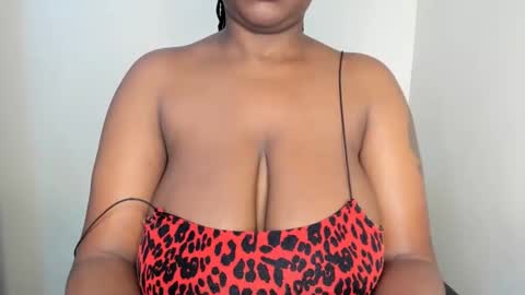 Snapshot of emma_remi chatting on December 2024 03:37:02 AM emma_remi online show from December 2024 03:37:02 AM