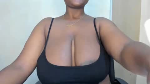 Snapshot of emma_remi chatting on February 2025 02:25:01 PM emma_remi online show from February 2025 02:25:01 PM