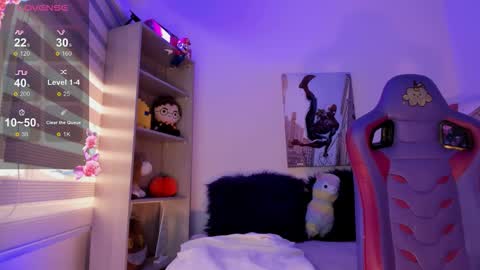 Snapshot of emma_soffia chatting on November 2025 12:13:01 PM EMMA online show from November 2025 12:13:01 PM