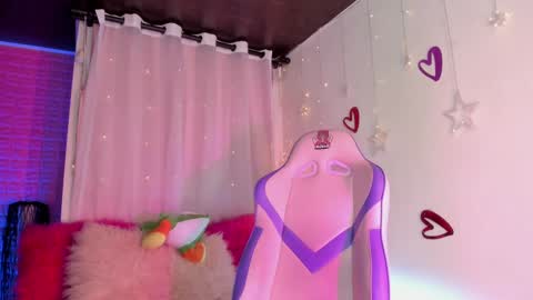 Snapshot of emma_soffia_ chatting on March 2025 09:48:02 PM EMMA online show from March 2025 09:48:02 PM