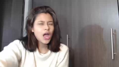 Emma online show from March 2026 10:25:02 PM