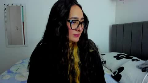 Emma online show from April 2026 01:41:01 AM