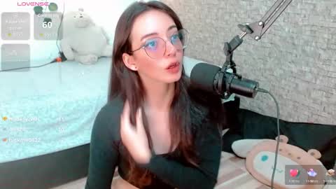 Snapshot of emma_unu chatting on January 2025 07:30:01 AM Emma online show from January 2025 07:30:01 AM