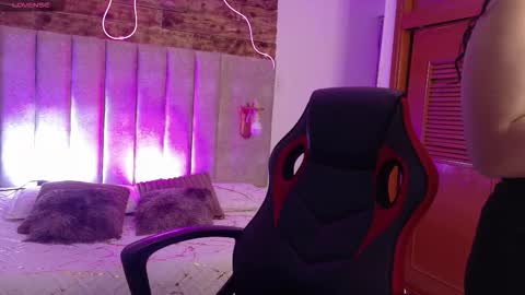 Snapshot of emma_visconti chatting on October 2025 12:30:02 PM emma_visconti online show from October 2025 12:30:02 PM