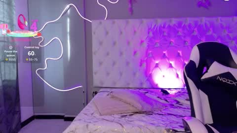 Snapshot of emma_visconti chatting on November 2025 12:05:02 PM emma_visconti online show from November 2025 12:05:02 PM