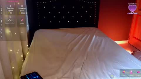 Emma web online show from April 2026 02:33:01 PM