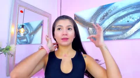 Emma  online show from November 2025 07:12:01 PM