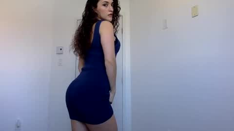 Snapshot of emmababy2322 chatting on January 2025 05:33:01 PM Emma online show from January 2025 05:33:01 PM