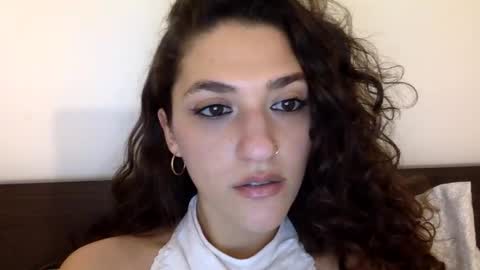 Snapshot of emmababy2322 chatting on January 2025 08:58:02 PM Emma online show from January 2025 08:58:02 PM