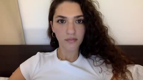 Snapshot of emmababy2322 chatting on January 2025 08:37:02 PM Emma online show from January 2025 08:37:02 PM