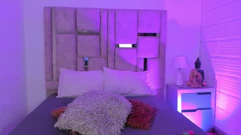 emma becket online show from October 2025 05:37:02 AM