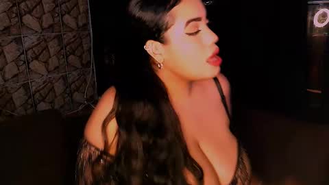 Snapshot of emmacamille2 chatting on February 2025 04:50:01 AM emmacamille2 online show from February 2025 04:50:01 AM