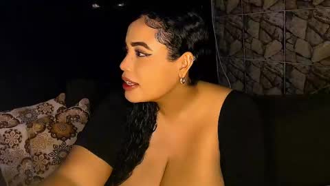 Snapshot of emmacamille2 chatting on February 2025 03:58:02 AM emmacamille2 online show from February 2025 03:58:02 AM