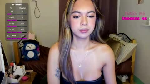 SweetGirlEmma online show from May 2026 10:05:01 PM