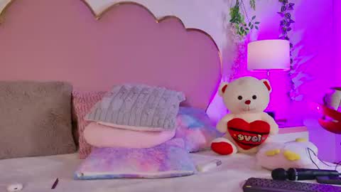 Welcome Im yosein  Your love is my passion activate it with your tips and enjoy with me online show from June 2026 11:13:01 PM
