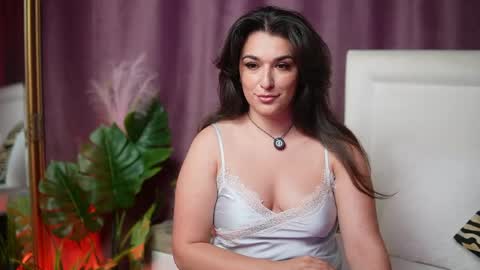  Emma  online show from May 2026 06:49:01 PM