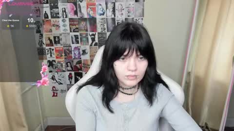 Snapshot of emmadarkk chatting on February 2026 05:48:02 AM Emma online show from February 2026 05:48:02 AM