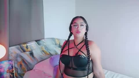 emmadembers online show from December 2025 09:13:02 PM