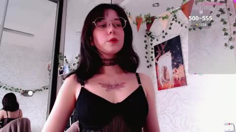 Emma online show from March 2026 06:13:02 AM